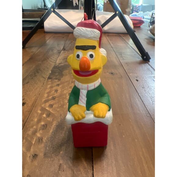 Sesame Street Ernie Christmas Tree Ornament. - Picture 1 of 3